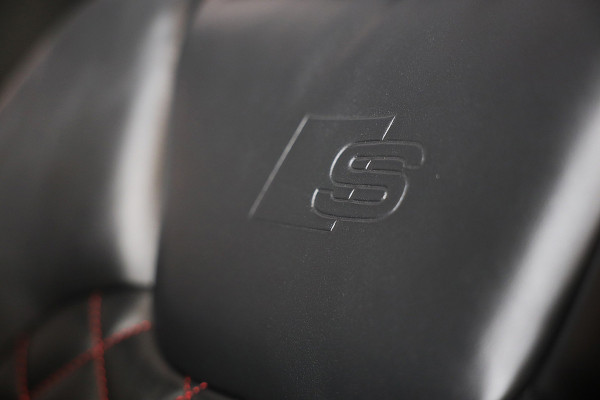 Audi Q5 55 TFSI e Quattro Competition SQ5 Look / RS Zetels / B &O / Acc / Memory / Leder / Pano / 360 Camera / Matrix / 22 Inch