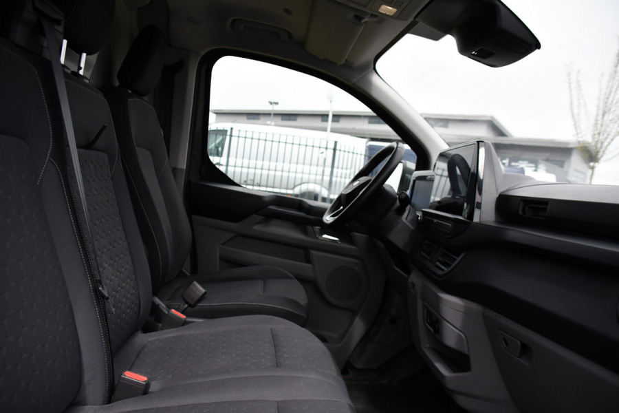 Ford Transit Custom 300 2.0 TDCI L1H1 Limited PB Edition Adaptieve Cruise, Camera, Carplay, LED, Stoelverwarming, 170pk, Automaat, Sensoren, Trekhaak, Sensoren, Uniek!