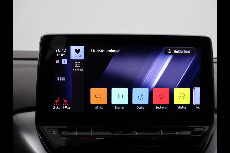 Volkswagen ID.4 PRO 77 kWh + ADAPTIVE CRUISE | STUURVERW. | STOELVERW. | SFEERVERLICHTING | DRAADLOZE CARPLAY
