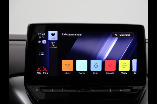 Volkswagen ID.4 PRO 77 kWh + ADAPTIVE CRUISE | STUURVERW. | STOELVERW. | SFEERVERLICHTING | DRAADLOZE CARPLAY