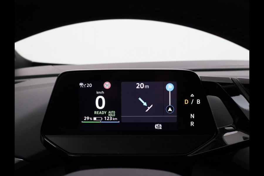 Volkswagen ID.4 PRO 77 kWh + ADAPTIVE CRUISE | STUURVERW. | STOELVERW. | SFEERVERLICHTING | DRAADLOZE CARPLAY