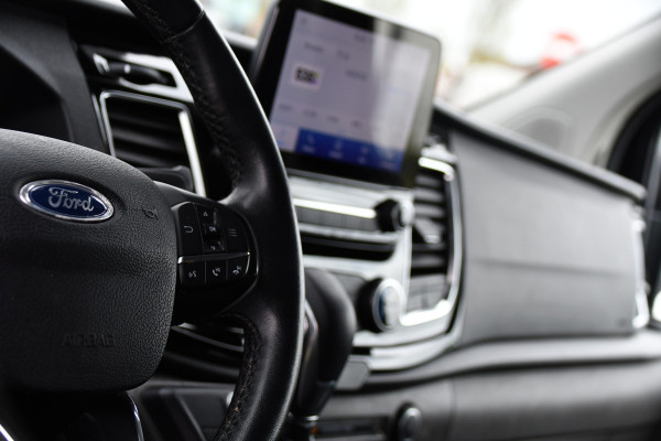 Ford Transit Custom 320 2.0 TDCI L1H1 Sport DC Black Edition Adaptieve Cruise, Camera, Carplay, Xenon, 185pk, 2 x Schuifdeur, Stoelverwarming, Leder, Uniek!