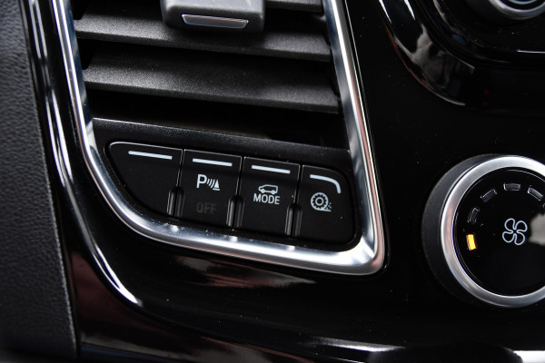 Ford Transit Custom 320 2.0 TDCI L1H1 Sport DC Black Edition Adaptieve Cruise, Camera, Carplay, Xenon, 185pk, 2 x Schuifdeur, Stoelverwarming, Leder, Uniek!