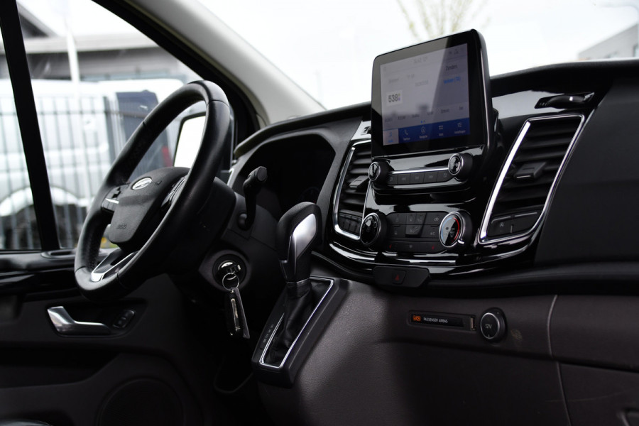 Ford Transit Custom 320 2.0 TDCI L1H1 Sport DC Black Edition Adaptieve Cruise, Camera, Carplay, Xenon, 185pk, 2 x Schuifdeur, Stoelverwarming, Leder, Uniek!