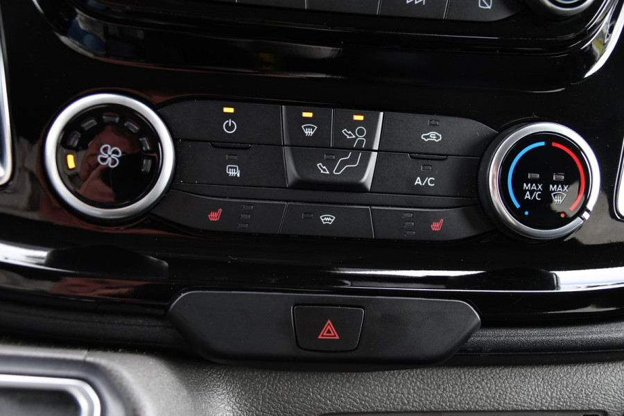 Ford Transit Custom 320 2.0 TDCI L1H1 Sport DC Black Edition Adaptieve Cruise, Camera, Carplay, Xenon, 185pk, 2 x Schuifdeur, Stoelverwarming, Leder, Uniek!