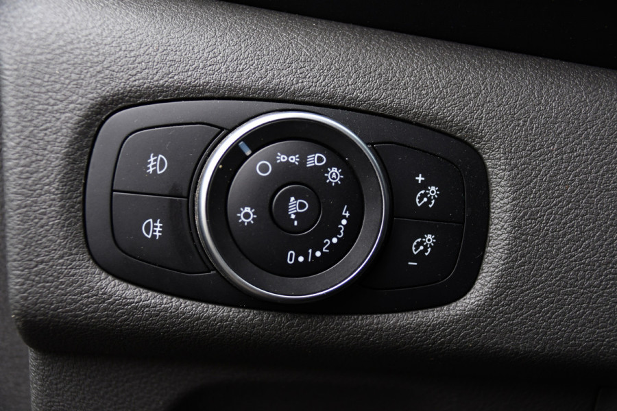 Ford Transit Custom 320 2.0 TDCI L1H1 Sport DC Black Edition Adaptieve Cruise, Camera, Carplay, Xenon, 185pk, 2 x Schuifdeur, Stoelverwarming, Leder, Uniek!