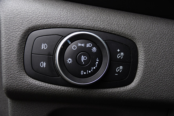 Ford Transit Custom 320 2.0 TDCI L1H1 Sport DC Black Edition Adaptieve Cruise, Camera, Carplay, Xenon, 185pk, 2 x Schuifdeur, Stoelverwarming, Leder, Uniek!