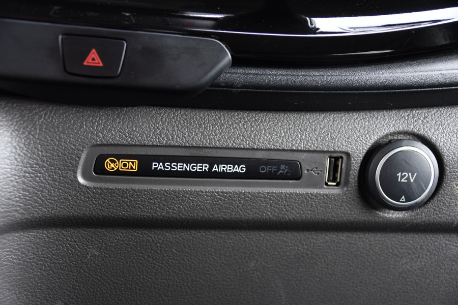 Ford Transit Custom 320 2.0 TDCI L1H1 Sport DC Black Edition Adaptieve Cruise, Camera, Carplay, Xenon, 185pk, 2 x Schuifdeur, Stoelverwarming, Leder, Uniek!