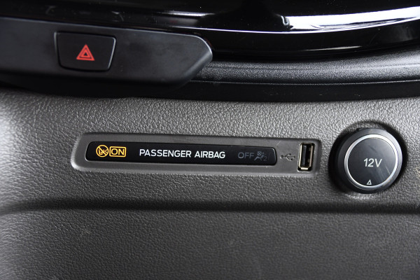 Ford Transit Custom 320 2.0 TDCI L1H1 Sport DC Black Edition Adaptieve Cruise, Camera, Carplay, Xenon, 185pk, 2 x Schuifdeur, Stoelverwarming, Leder, Uniek!