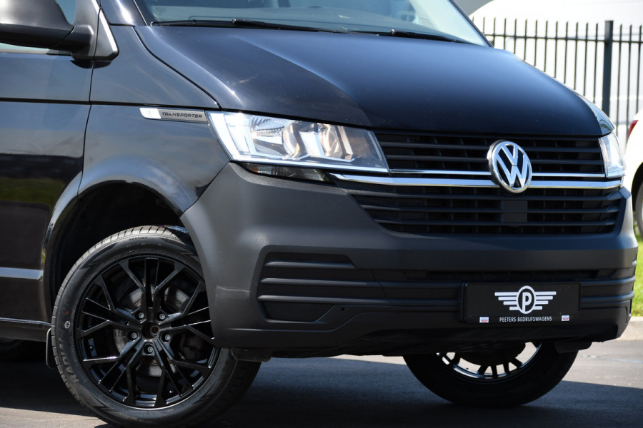 Volkswagen Transporter 2.0 TDI L1H1 30 Black Edition Cruise, Carplay, 150PK, Automaat, Standkachel, Stoelverwarming, Sensoren, Trekhaak