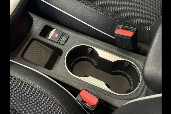 Renault Captur 1.3 TCe 155 Edition One | Pano | 360 Camera | Stoel&Stuurverwarming | 18" |  Groot Navi | ACC | Dodehoek | 100% onderhouden!