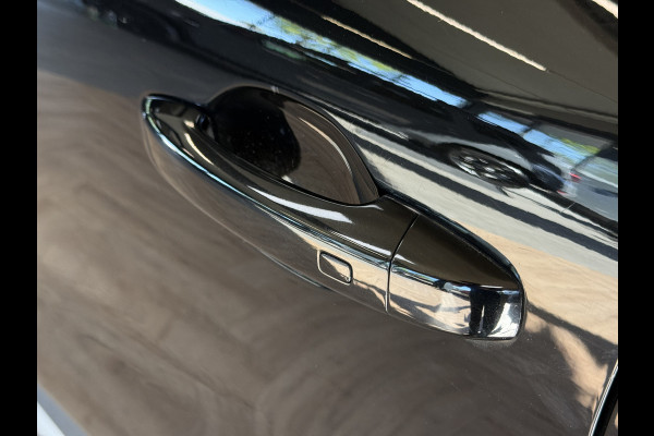 Renault Captur 1.3 TCe 155 Edition One | Pano | 360 Camera | Stoel&Stuurverwarming | 18" |  Groot Navi | ACC | Dodehoek | 100% onderhouden!