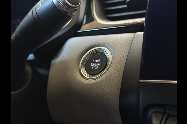 Renault Captur 1.3 TCe 155 Edition One | Pano | 360 Camera | Stoel&Stuurverwarming | 18" |  Groot Navi | ACC | Dodehoek | 100% onderhouden!