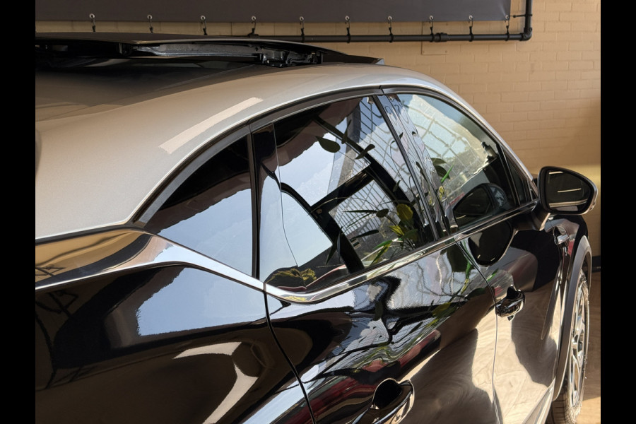 Renault Captur 1.3 TCe 155 Edition One | Pano | 360 Camera | Stoel&Stuurverwarming | 18" |  Groot Navi | ACC | Dodehoek | 100% onderhouden!