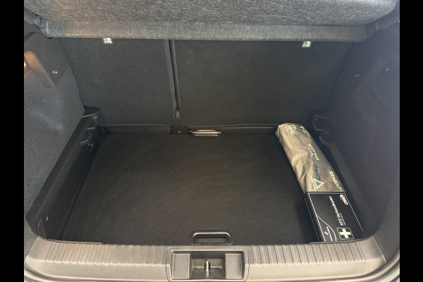 Renault Captur 1.3 TCe 155 Edition One | Pano | 360 Camera | Stoel&Stuurverwarming | 18" |  Groot Navi | ACC | Dodehoek | 100% onderhouden!