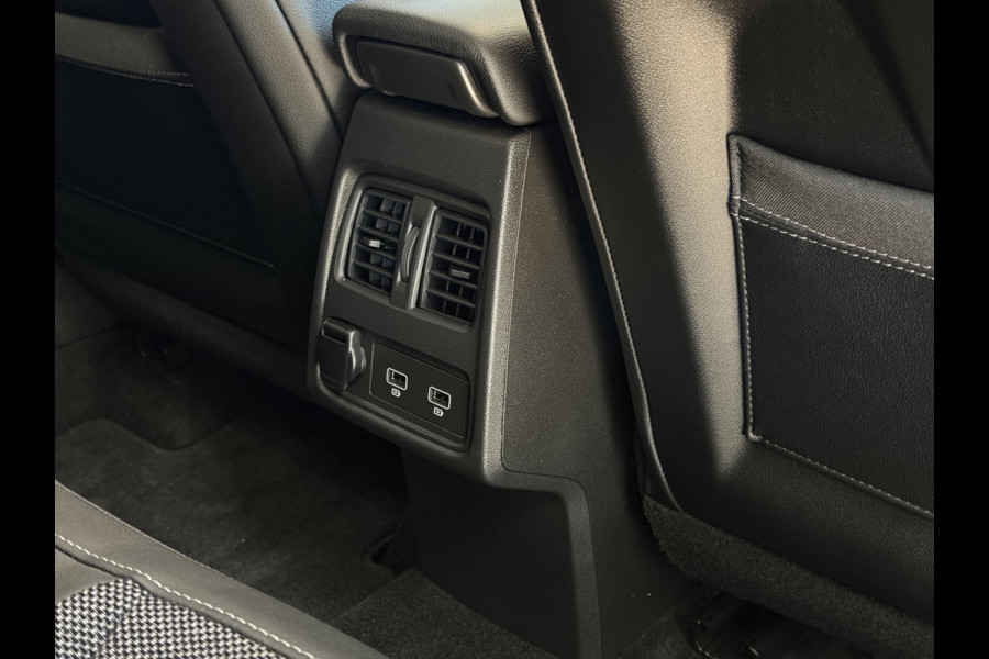 Renault Captur 1.3 TCe 155 Edition One | Pano | 360 Camera | Stoel&Stuurverwarming | 18" |  Groot Navi | ACC | Dodehoek | 100% onderhouden!