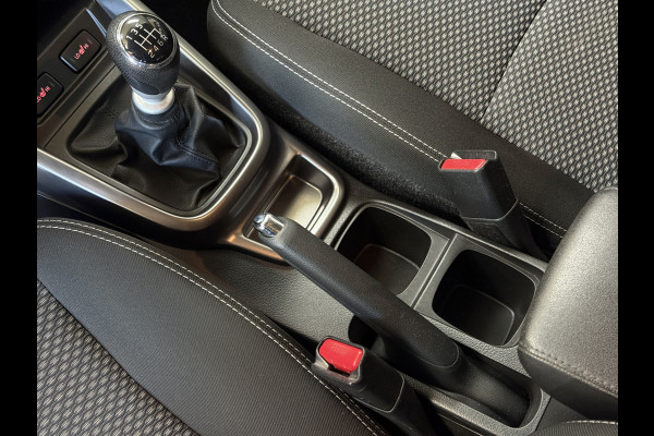 Suzuki Vitara 1.4 Boosterjet Comfort | Navi | Stoelverwarming | 17" | Camera | Carplay | Cruise | 100% onderhouden