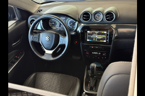 Suzuki Vitara 1.4 Boosterjet AllGrip Comfort | Trekhaak | Pano | 17" | Carplay | Camera | ACC | Dodehoek | Stoelverwarming | 100% onderhouden!