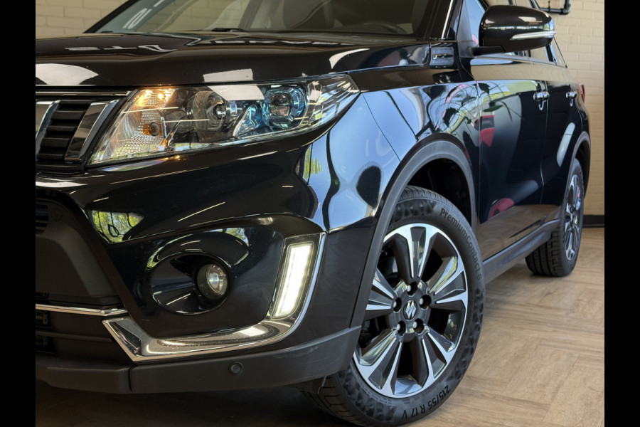 Suzuki Vitara 1.4 Boosterjet AllGrip Comfort | Trekhaak | Pano | 17" | Carplay | Camera | ACC | Dodehoek | Stoelverwarming | 100% onderhouden!