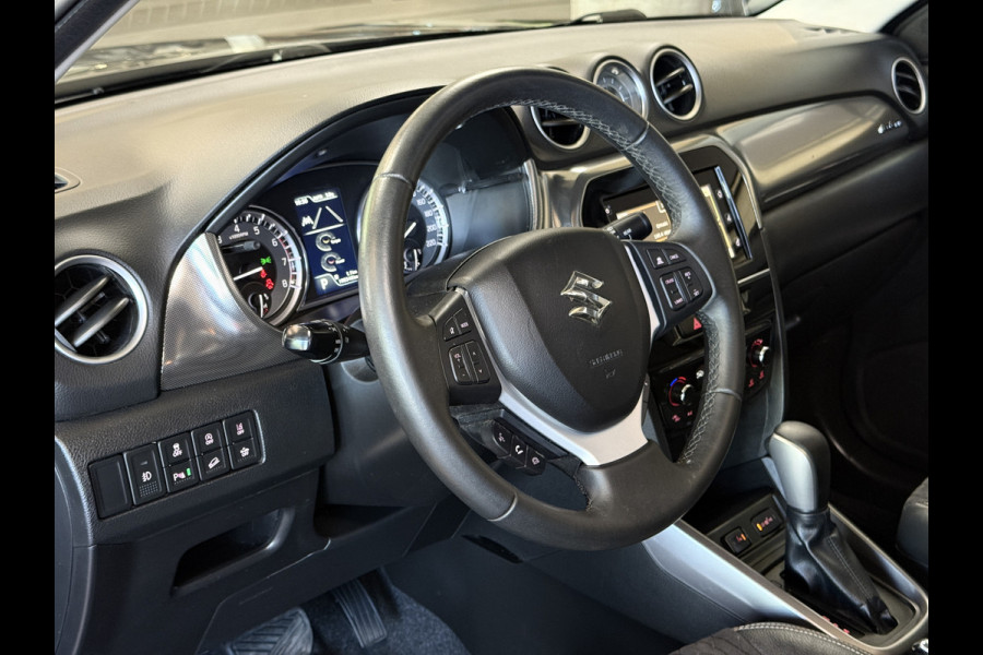 Suzuki Vitara 1.4 Boosterjet AllGrip Comfort | Trekhaak | Pano | 17" | Carplay | Camera | ACC | Dodehoek | Stoelverwarming | 100% onderhouden!