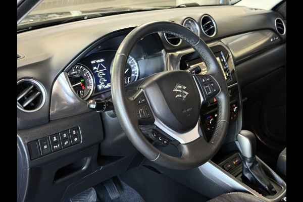 Suzuki Vitara 1.4 Boosterjet AllGrip Comfort | Trekhaak | Pano | 17" | Carplay | Camera | ACC | Dodehoek | Stoelverwarming | 100% onderhouden!