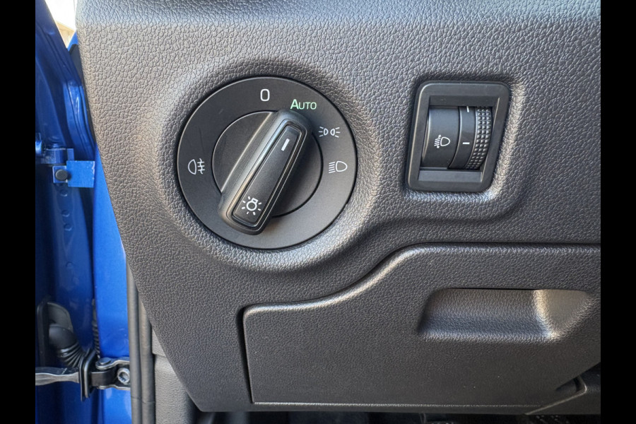 Škoda Fabia 1.0 TSi 95pk Ambition 5-drs. CARPLAY/CRUISE/PDC/TREKHAAK/STOELVERWARMING