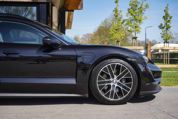 Porsche Taycan Sport Turismo Performance Plus 93KWH