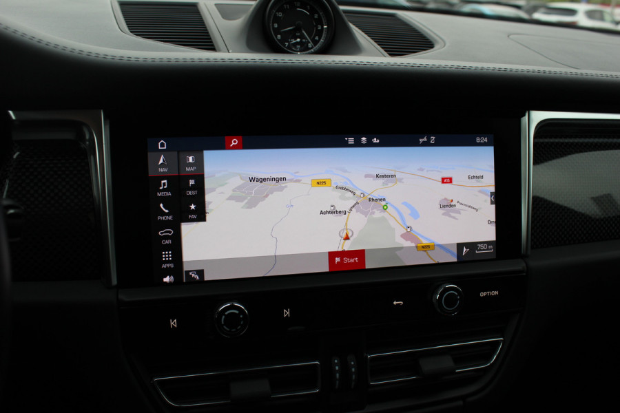 Porsche Macan 2.0 / Panoramadak / Camera / Carbon intr. / Matrix LED / Leder / 21'' / Sportchrono / Bose / CarPlay / Stoelventilatie+Verwarming / Stuurverwarming / Dodehoek / DAB / ACC