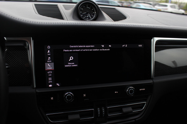 Porsche Macan 2.0 / Panoramadak / Camera / Carbon intr. / Matrix LED / Leder / 21'' / Sportchrono / Bose / CarPlay / Stoelventilatie+Verwarming / Stuurverwarming / Dodehoek / DAB / ACC