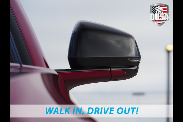 Cadillac Lyriq | Sport 600e | AWD | Nieuw Binnen! Radient Red |