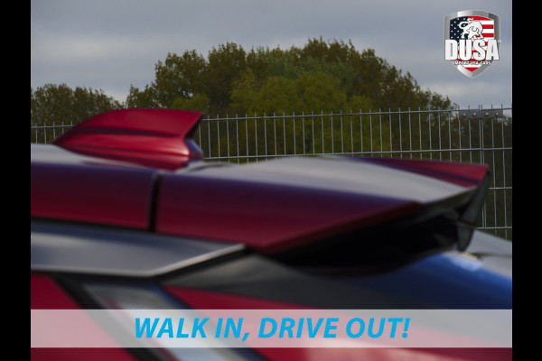 Cadillac Lyriq | Sport 600e | AWD | Nieuw Binnen! Radient Red |