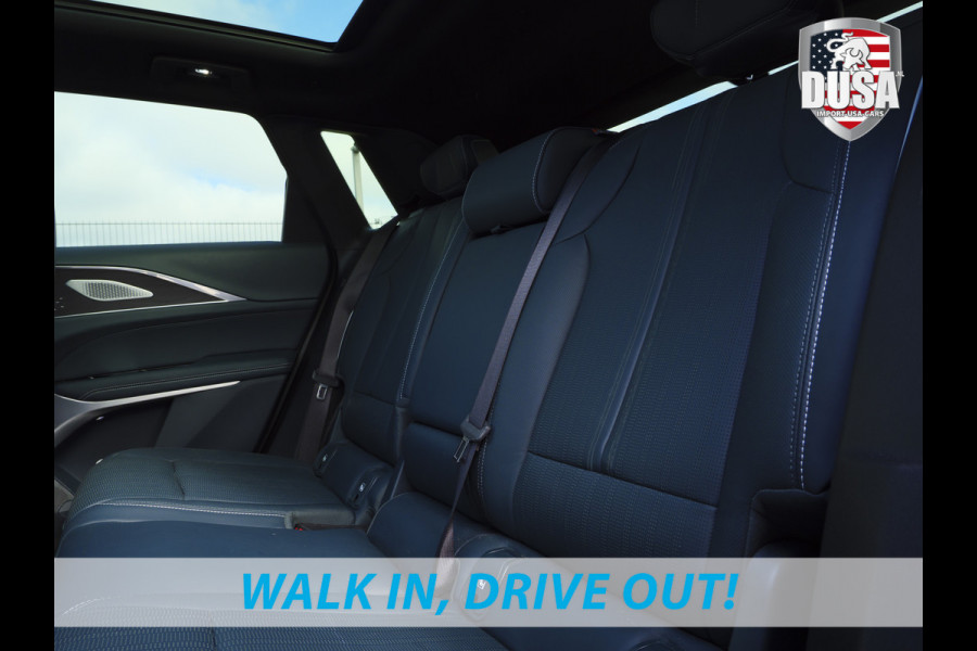 Cadillac Lyriq | Sport 600e | AWD | Nieuw Binnen! Radient Red |