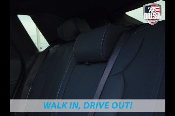 Cadillac Lyriq | Sport 600e | AWD | Nieuw Binnen! Radient Red |