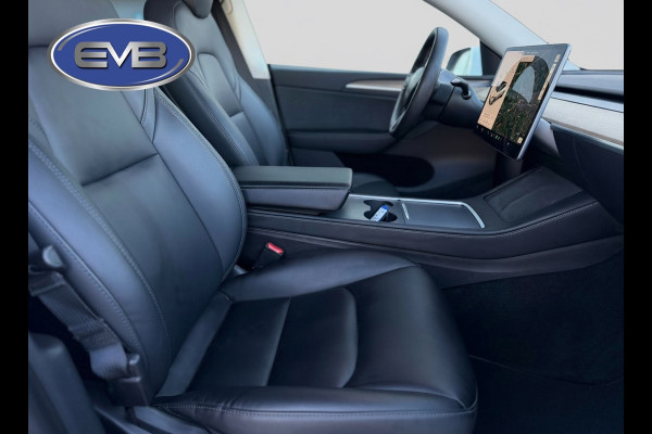 Tesla Model Y Long Range AWD 75 kWh, parelmoer wit, afneembare trekhaak, panoramadak, 1 e eigenaar, NL auto met nap