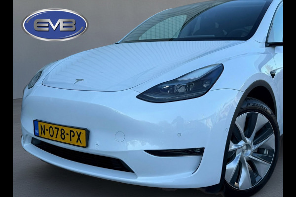 Tesla Model Y Long Range AWD 75 kWh, parelmoer wit, afneembare trekhaak, panoramadak, 1 e eigenaar, NL auto met nap