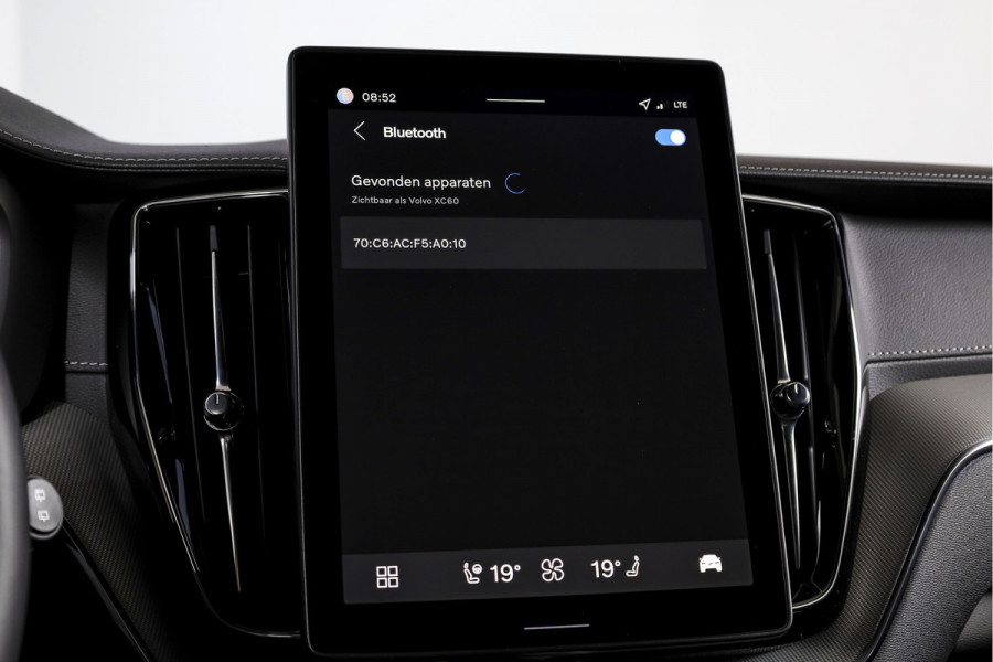 Volvo XC60 2.0 T6 Plug-in hybrid AWD Ultra Black Edition | S/K Panodak | Head-up | 360 Camera | Harman/Kardon | Dig. Cockpit | Adapt. Cruise | Stoel-+Stuurverw. | NAV+App.Connect | ECC | LM 21" | 1498