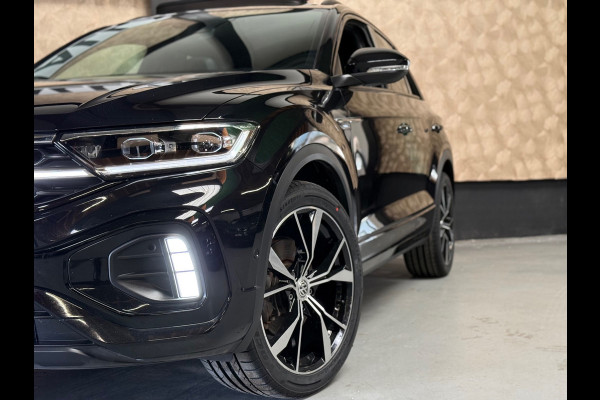 Volkswagen T-Roc 1.5 TSI R-Line | Camera | Stoelverwarming | Pano | Carplay | Led | Navi