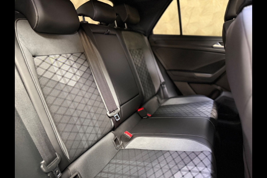 Volkswagen T-Roc 1.5 TSI R-Line | Camera | Stoelverwarming | Pano | Carplay | Led | Navi