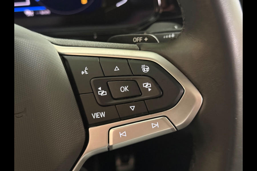 Volkswagen T-Roc 1.5 TSI R-Line | Camera | Stoelverwarming | Pano | Carplay | Led | Navi