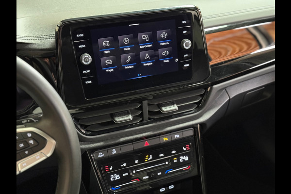 Volkswagen T-Roc 1.5 TSI R-Line | Camera | Stoelverwarming | Pano | Carplay | Led | Navi