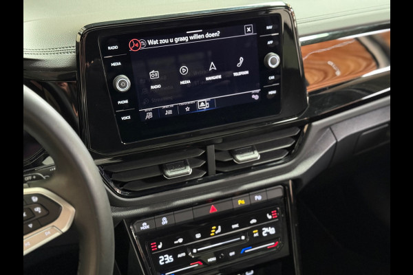 Volkswagen T-Roc 1.5 TSI R-Line | Camera | Stoelverwarming | Pano | Carplay | Led | Navi