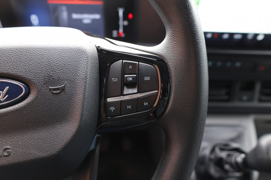 Ford Transit Custom 2.0 TDCI L2H1 DC | DUBBEL CABINE | CARPLAY | NAVIGATIE | CAMERA | PDC V+A | TREKHAAK | LEDEREN BEKLEDING | EURO 6 | BPM VRIJ | 6-ZITTER | DEALER ONDERHOUDEN