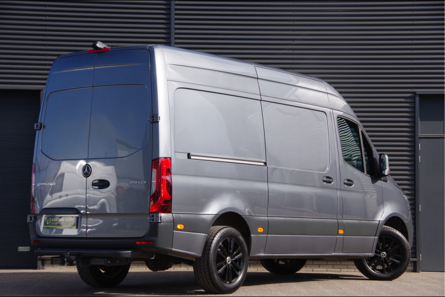 Mercedes-Benz Sprinter 319 3.0 CDI L2H2 MARGE! AUT. LED, LEDER, MBUX 10'', STOELVERWARMING, TREKHAAK, CAMERA, CRUISE, LEDER STUUR, CLIMA