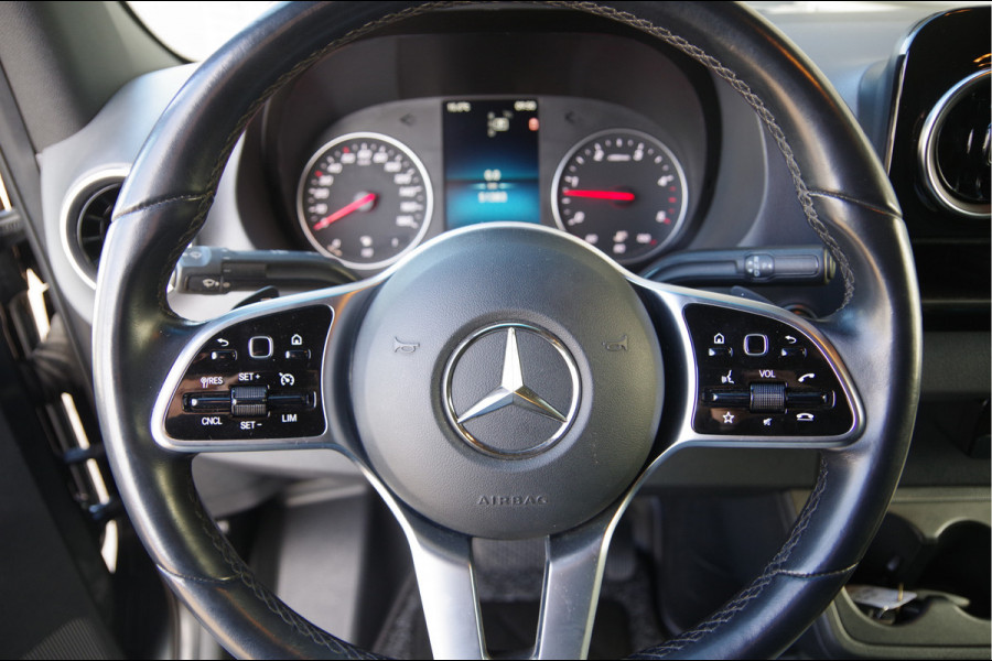 Mercedes-Benz Sprinter 319 3.0 CDI L2H2 MARGE! AUT. LED, LEDER, MBUX 10'', STOELVERWARMING, TREKHAAK, CAMERA, CRUISE, LEDER STUUR, CLIMA
