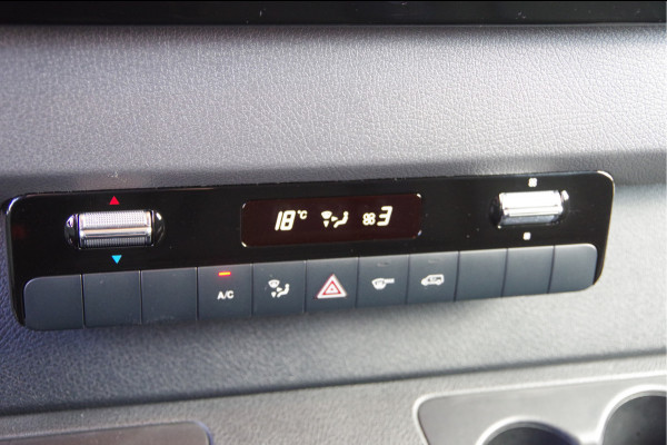 Mercedes-Benz Sprinter 319 3.0 CDI L2H2 MARGE! AUT. LED, LEDER, MBUX 10'', STOELVERWARMING, TREKHAAK, CAMERA, CRUISE, LEDER STUUR, CLIMA
