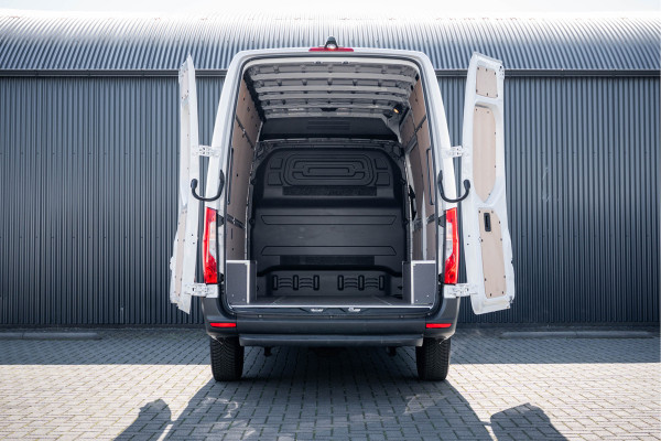 Mercedes-Benz Sprinter 317 CDI L2H2 | Automaat | Facelift | Mbux | Camera | Cruise | Climatronic