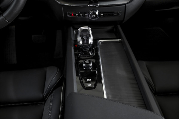 Volvo XC60 2.0 T6 Plug-in hybrid AWD Ultra Black Edition | S/K Panodak | Head-up | 360 Camera | Harman/Kardon | Dig. Cockpit | Adapt. Cruise | Stoel-+Stuurverw. | NAV+App.Connect | ECC | LM 21" | 1498