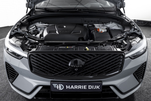 Volvo XC60 2.0 T6 Plug-in hybrid AWD Ultra Black Edition | S/K Panodak | Head-up | 360 Camera | Harman/Kardon | Dig. Cockpit | Adapt. Cruise | Stoel-+Stuurverw. | NAV+App.Connect | ECC | LM 21" | 1498