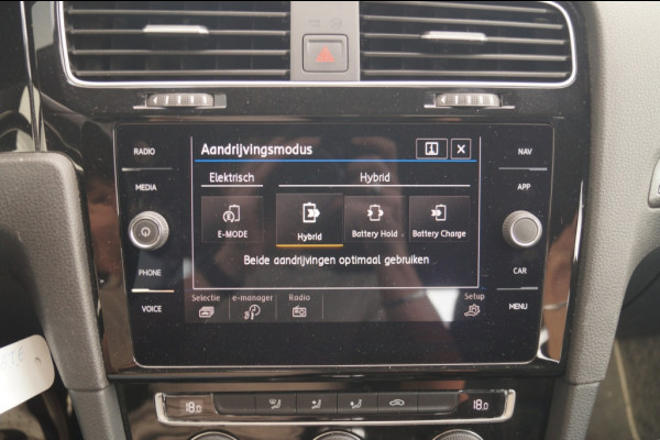 Volkswagen Golf 1.4 TSI Plug-in Hybrid GTE -NAVI-ECC-CAM-