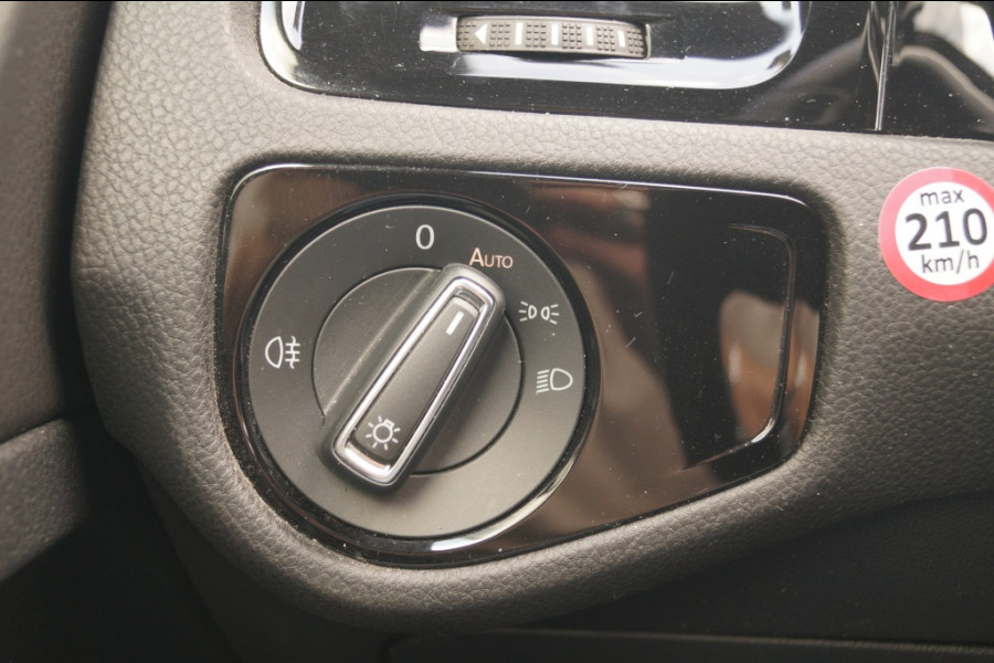 Volkswagen Golf 1.4 TSI Plug-in Hybrid GTE -NAVI-ECC-CAM-